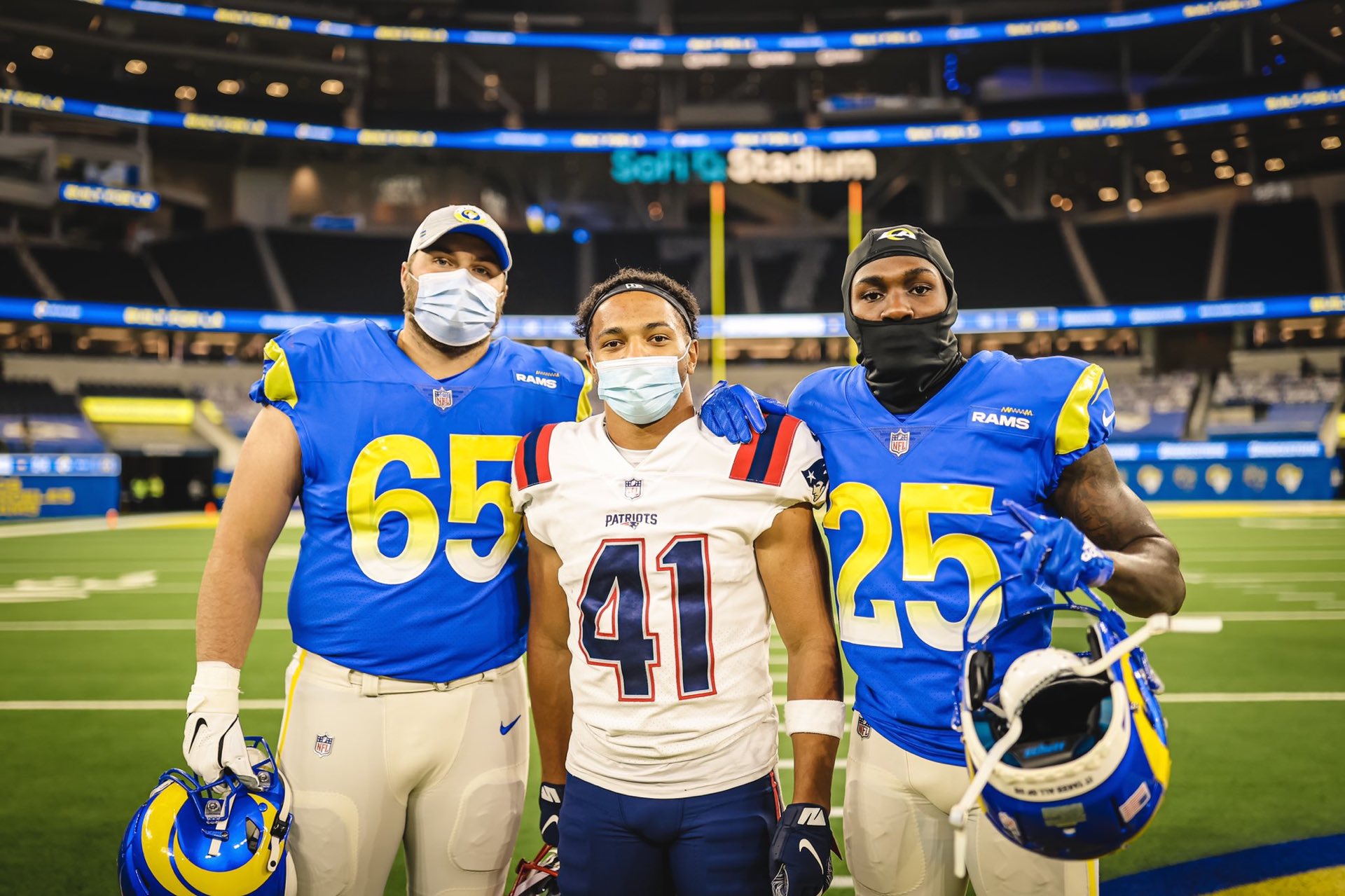 Loyola High School on X: SUPER BOWL CHAMPIONS! Congratulations to alums  @davidlongjr '16 and Coleman Shelton '13 on winning the Super Bowl with the  Los Angeles Rams! 